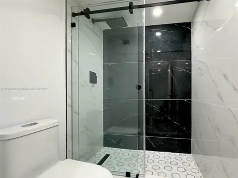 18071 Biscayne Boulevard Aventura FL 33160