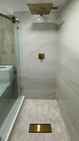 18071 Biscayne Boulevard Aventura FL 33160