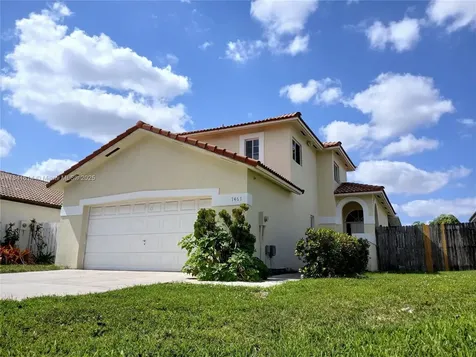 7467 NW 169th Lane Hialeah FL 33015