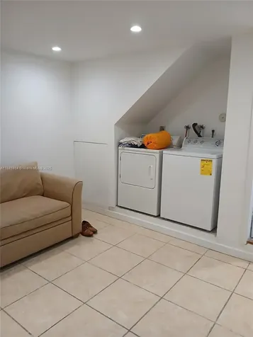 7467 NW 169th Lane Hialeah FL 33015
