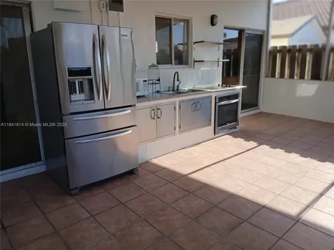 7467 NW 169th Lane Hialeah FL 33015