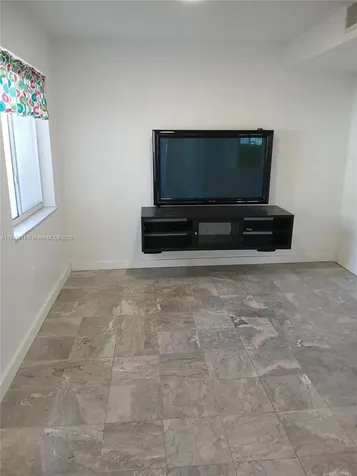 7467 NW 169th Lane Hialeah FL 33015