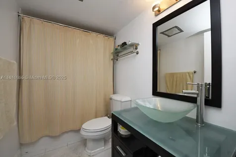 1045 10th Street Miami Beach FL 33139