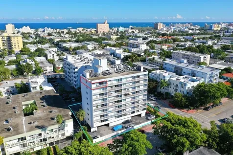 1045 10th Street Miami Beach FL 33139