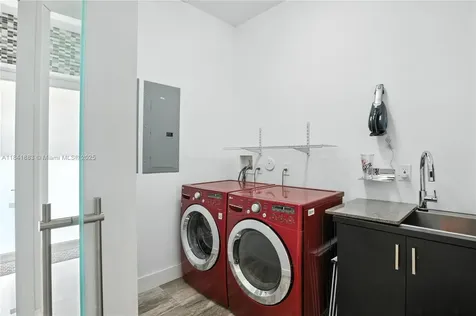 4048 Malaga Avenue Miami FL 33133
