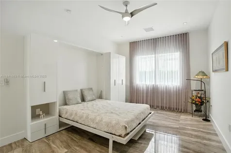 4048 Malaga Avenue Miami FL 33133