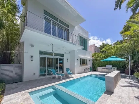 4048 Malaga Avenue Miami FL 33133