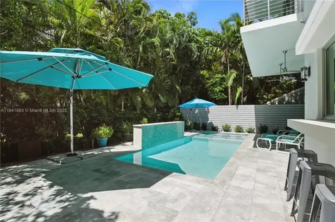 4048 Malaga Avenue Miami FL 33133