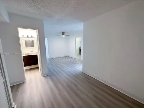 17011 N Bay Road Sunny Isles Beach FL 33160