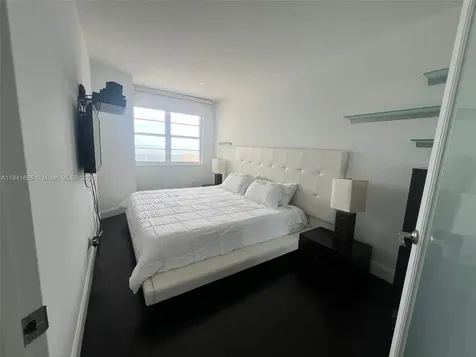 100 Lincoln Road Miami Beach FL 33139