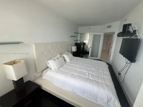 100 Lincoln Road Miami Beach FL 33139
