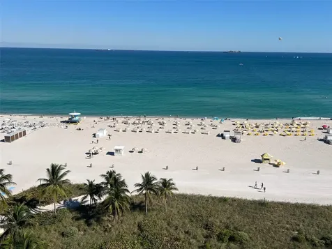 100 Lincoln Road Miami Beach FL 33139