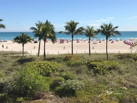 100 Lincoln Road Miami Beach FL 33139