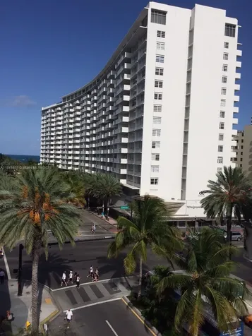 100 Lincoln Road Miami Beach FL 33139