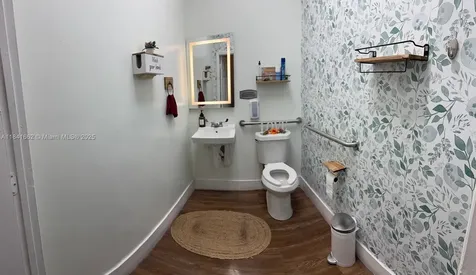10328 W Flagler Street Miami FL 33174