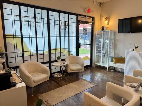 10328 W Flagler Street Miami FL 33174
