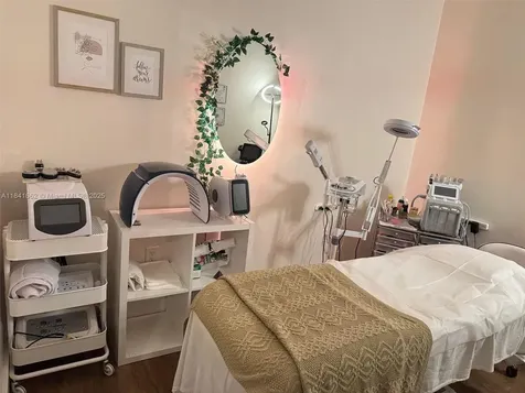 10328 W Flagler Street Miami FL 33174