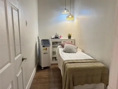 10328 W Flagler Street Miami FL 33174