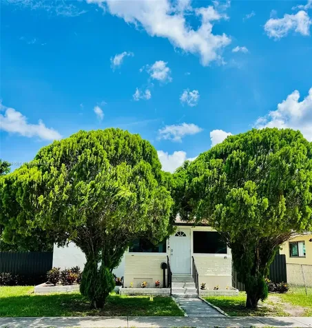1172 NE 160th Terrace North Miami Beach FL 33162