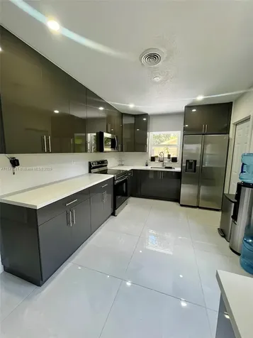 1172 NE 160th Terrace North Miami Beach FL 33162