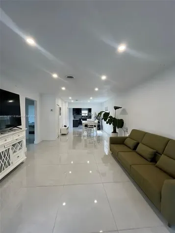 1172 NE 160th Terrace North Miami Beach FL 33162