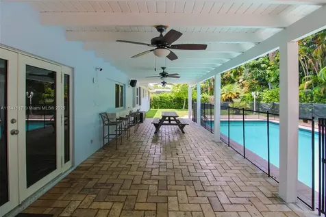 19820 SW 83rd Avenue Cutler Bay FL 33189