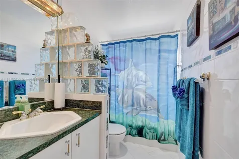 19021 SW 122nd Avenue Miami FL 33177