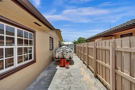 19021 SW 122nd Avenue Miami FL 33177
