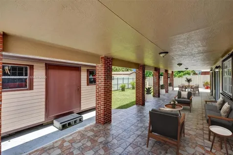 19021 SW 122nd Avenue Miami FL 33177