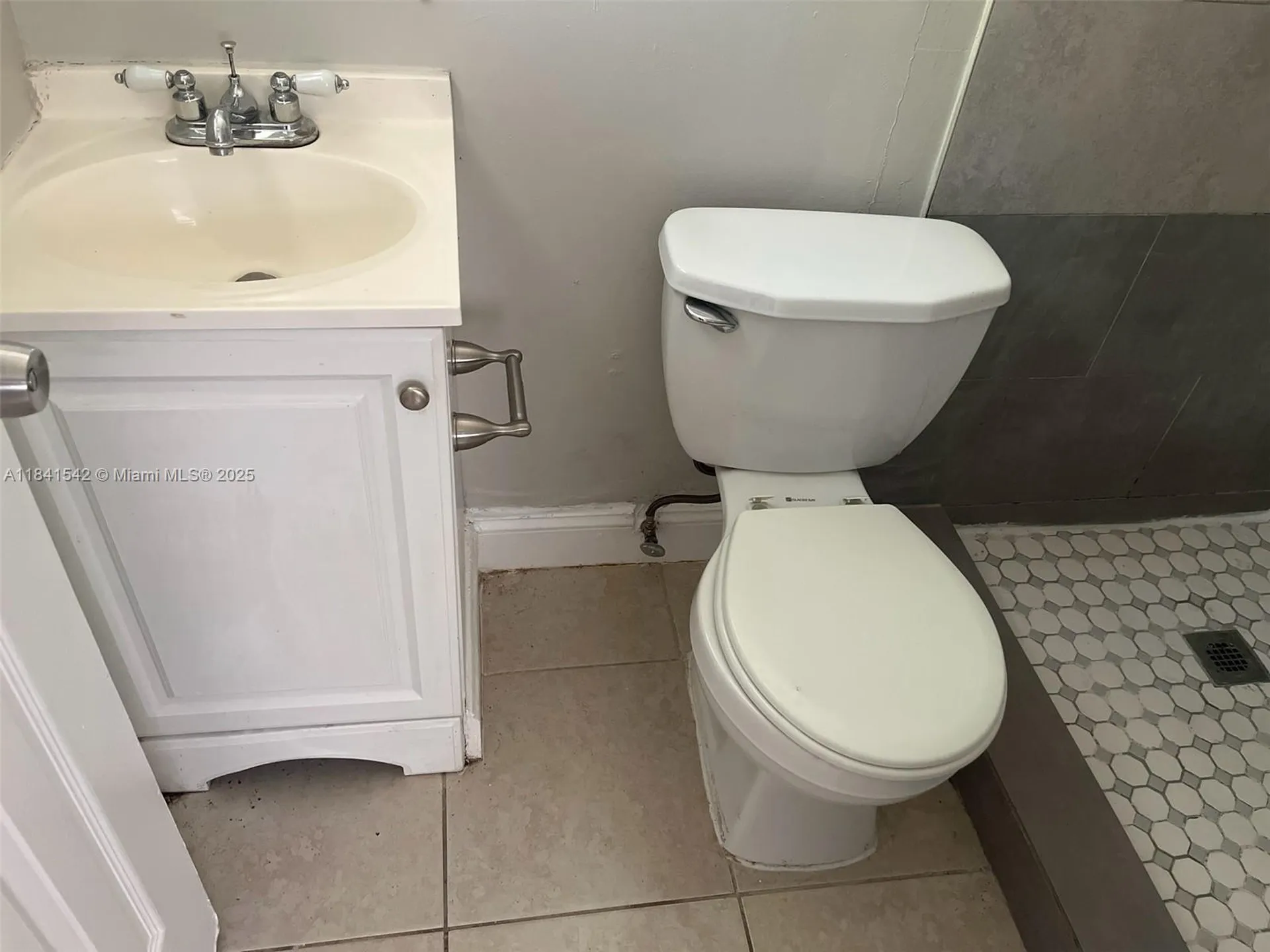 1450 N 64th Avenue Hollywood FL 33024