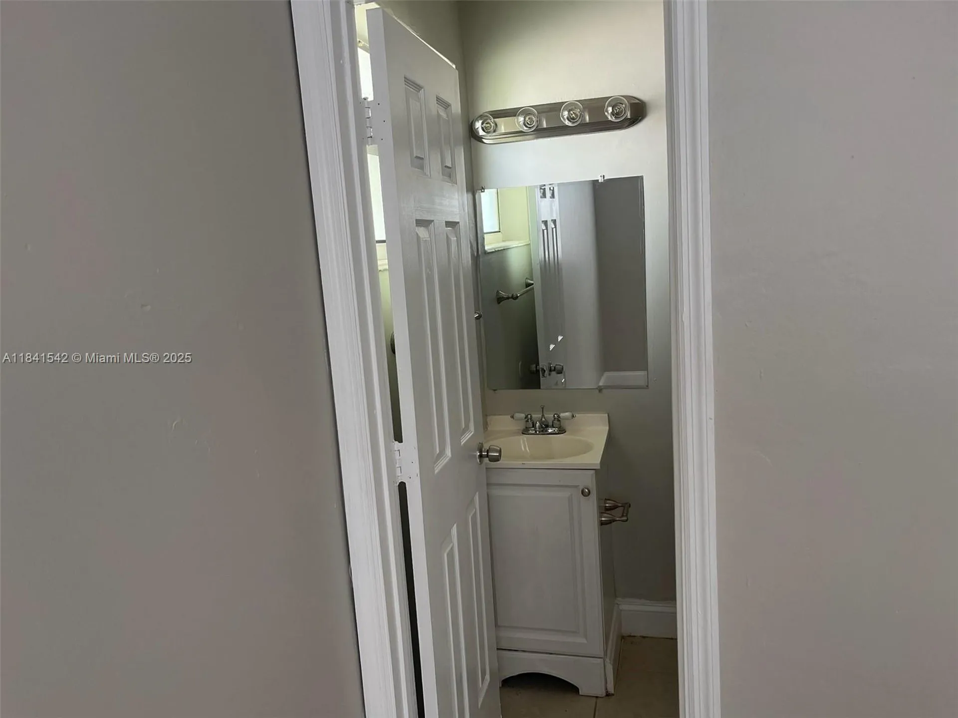 1450 N 64th Avenue Hollywood FL 33024