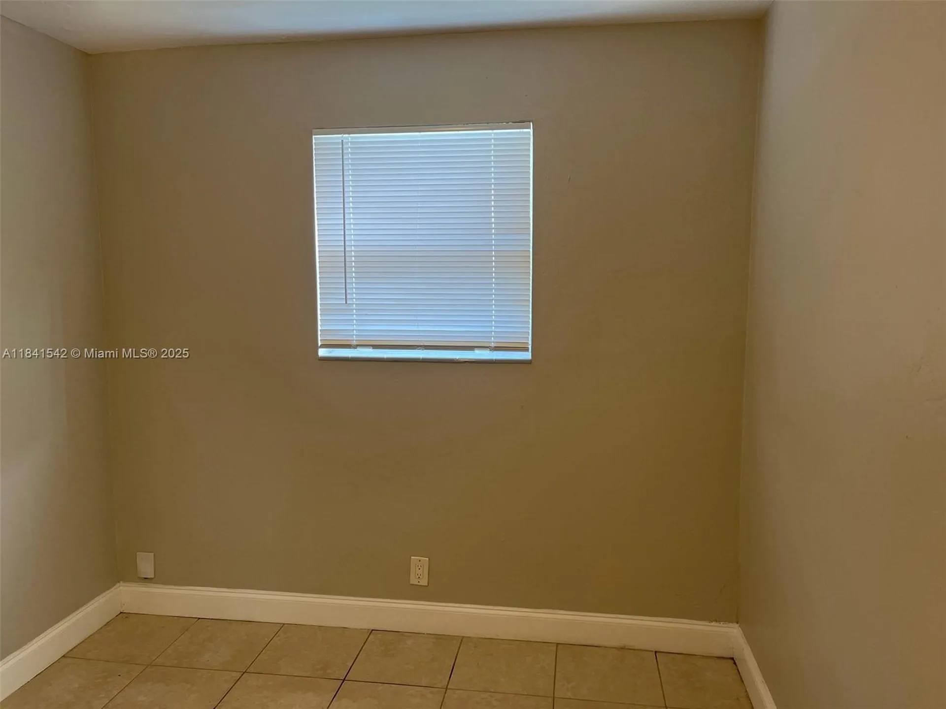 1450 N 64th Avenue Hollywood FL 33024