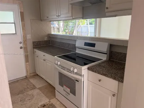 1450 N 64th Avenue Hollywood FL 33024