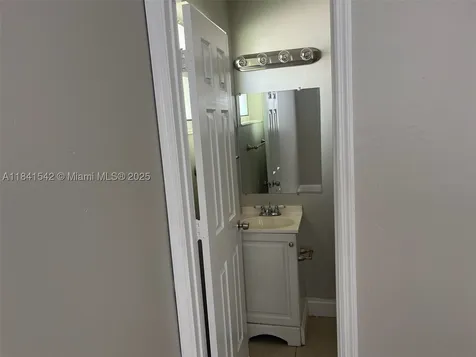 1450 N 64th Avenue Hollywood FL 33024
