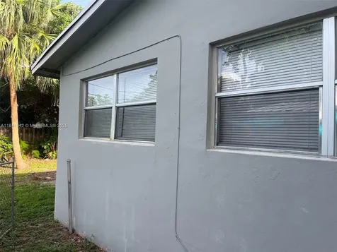 1450 N 64th Avenue Hollywood FL 33024