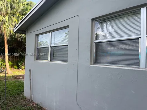 1450 N 64th Avenue Hollywood FL 33024