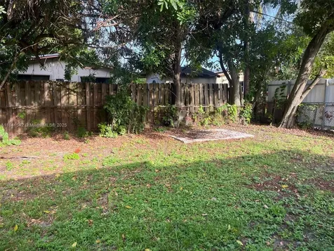 1450 N 64th Avenue Hollywood FL 33024
