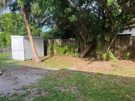 1450 N 64th Avenue Hollywood FL 33024