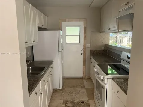 1450 N 64th Avenue Hollywood FL 33024