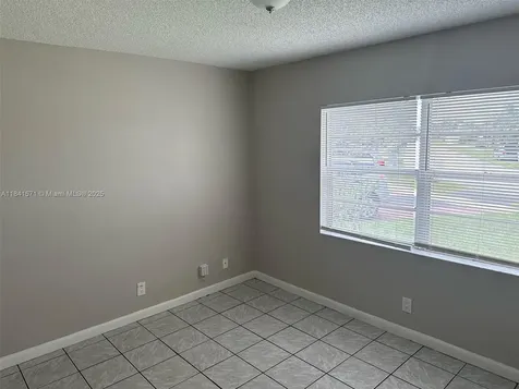 7699 SW 6th Street North Lauderdale FL 33068