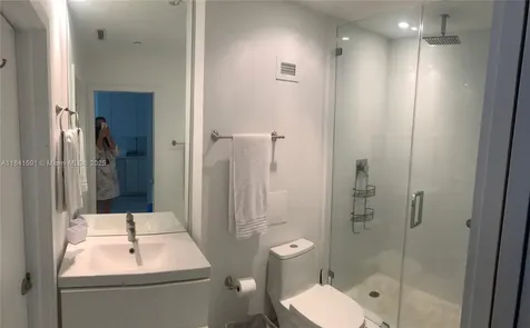100 Lincoln Road Miami Beach FL 33139