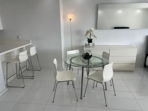 100 Lincoln Road Miami Beach FL 33139