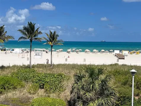100 Lincoln Road Miami Beach FL 33139