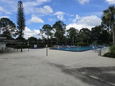 10616 Leafy Way Orlando FL 32821