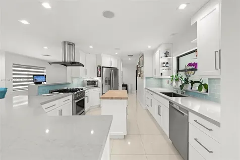 13940 SW 74th Street Miami FL 33183