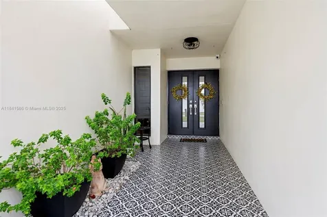 13940 SW 74th Street Miami FL 33183