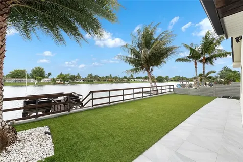13940 SW 74th Street Miami FL 33183