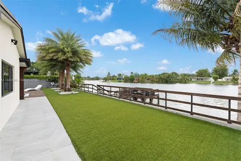 13940 SW 74th Street Miami FL 33183