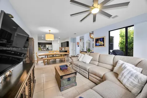 455 SE 34th Terrace Homestead FL 33033