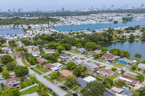 3420 SW 32nd Street West Park FL 33023
